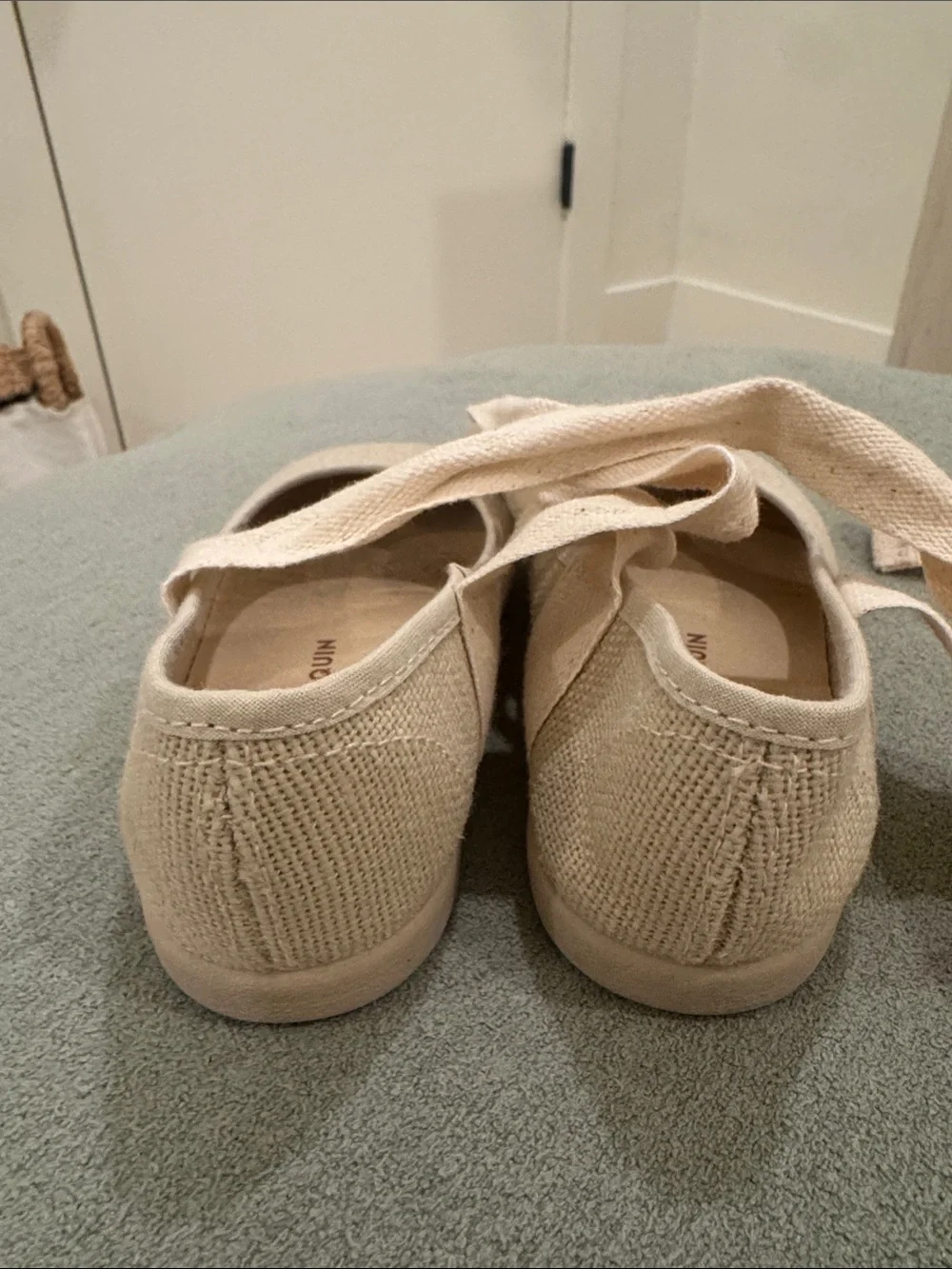 Girls Cream Canvas Bow Mary Jane Dress Shoes